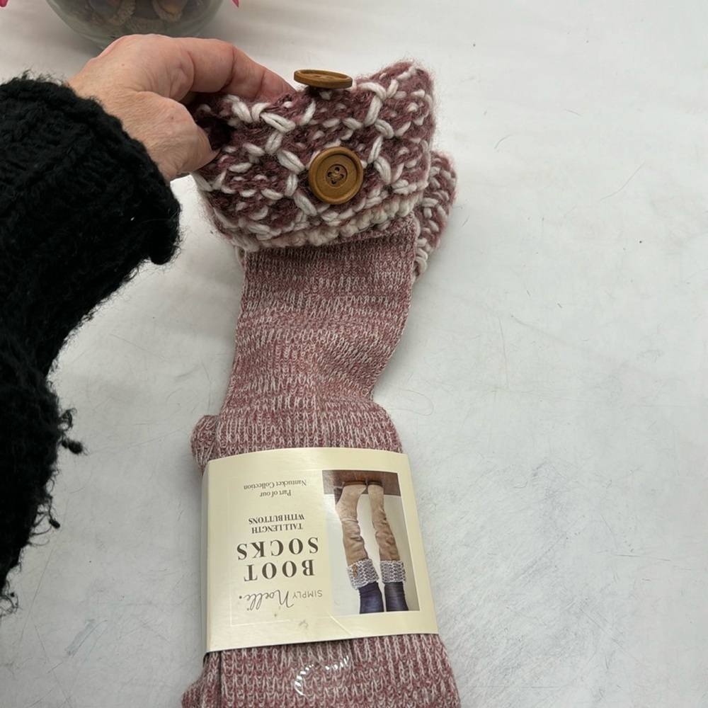 Simply Noelle NWT Red White Boot Socks with Buttons